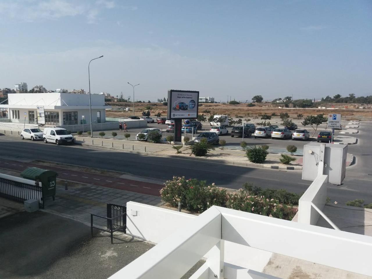 16 Sandy Beach Larnaca Exteriér fotografie